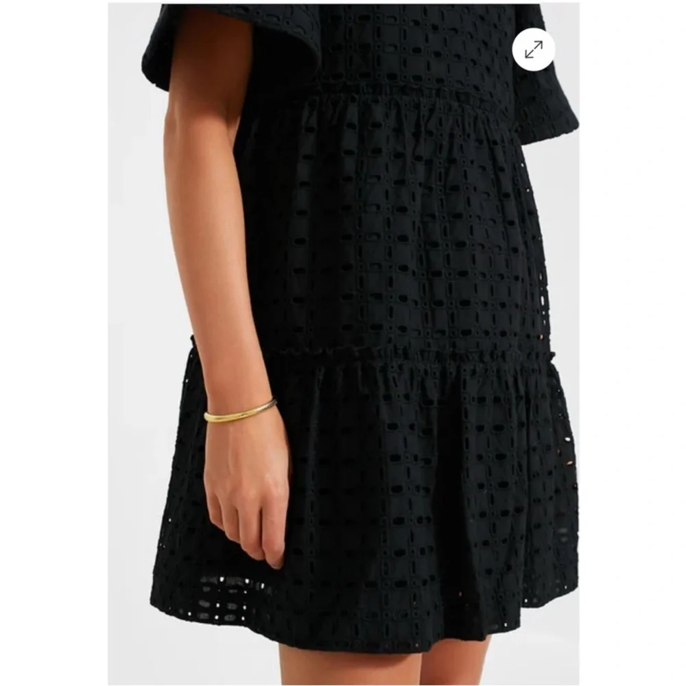 TUCKERNUCK Black Eyelet Crawford Dress NWT - Picture 5 of 9